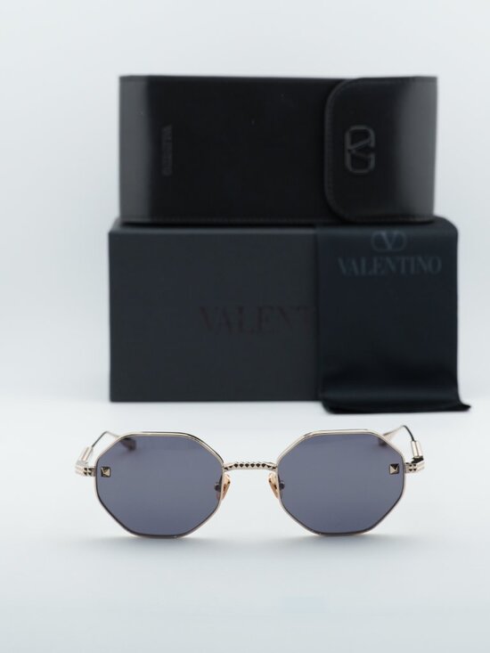 Valentino V-STUD VLS-122A Sunglasses Gold Geometric Frame,Dark Grey AR Lenses main image 11